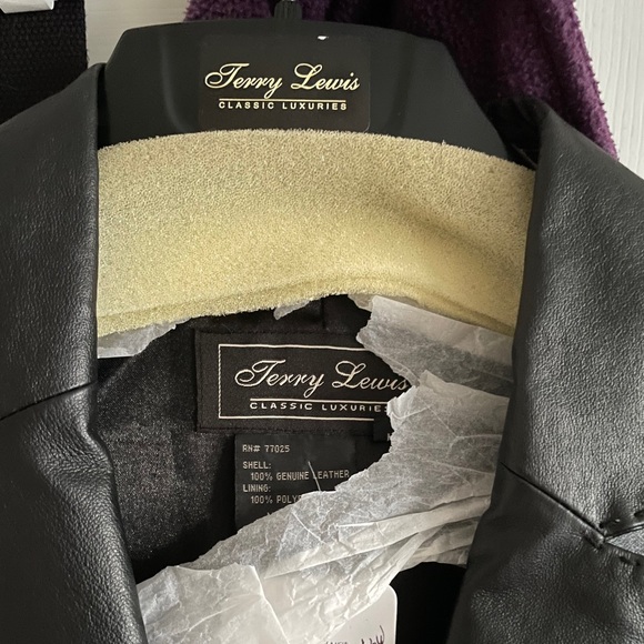 SOLD - Picture 2 of 2